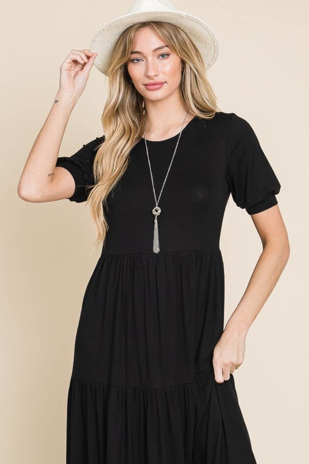 BOMBOM Short Sleeve Tiered Maxi Dress - Delanoir