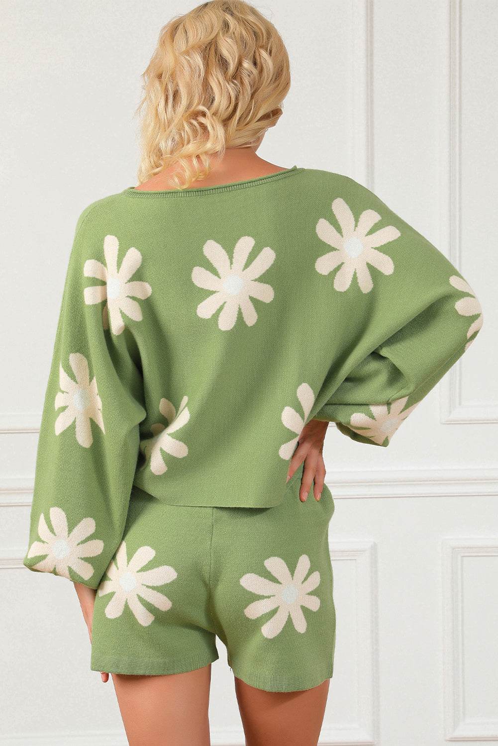 Flower Pattern Long Sleeve Sweater and Drawstring Shorts Set - Delanoir