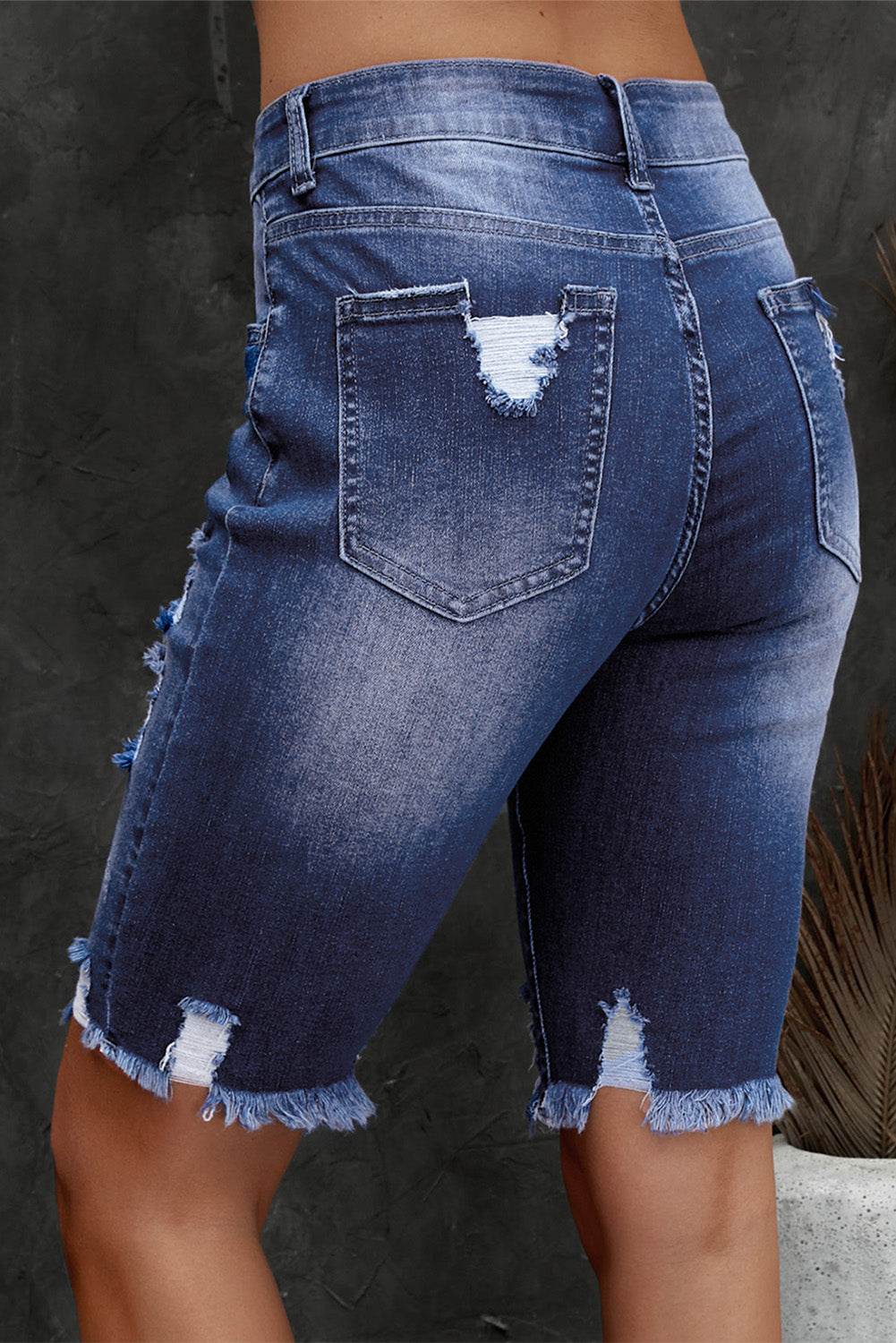 Distressed Frayed Hem Denim Bermuda Shorts - Delanoir