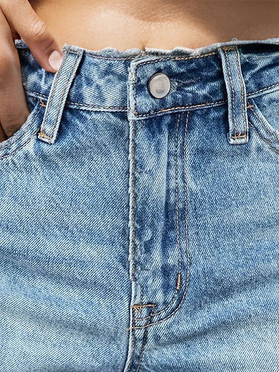 Raw Hem Denim Shorts with Pockets - Delanoir