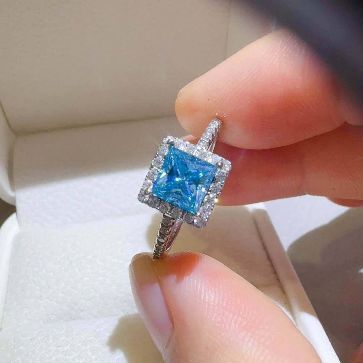 2 Carat Moissanite 925 Sterling Silver Square Shape Ring - Delanoir