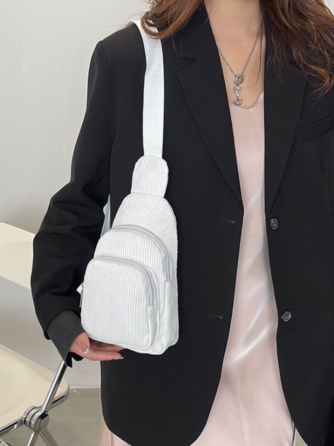 Corduroy Solid Color Crossbody Bag - Delanoir