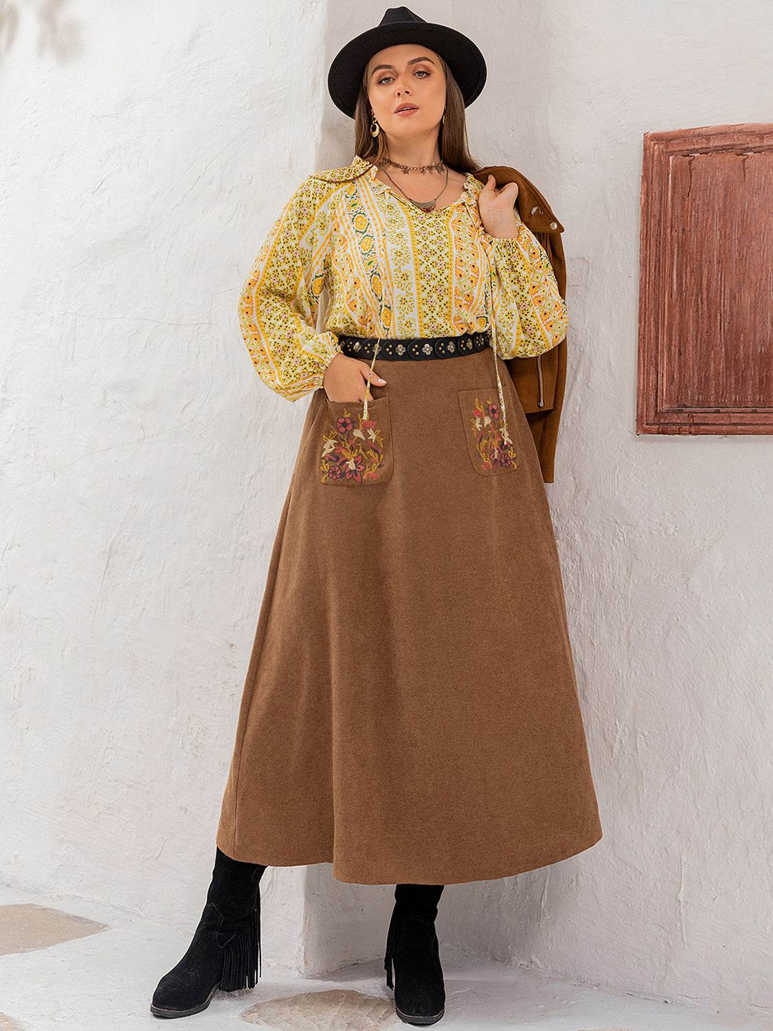 Plus Size Embroidered Pocketed High Waist Skirt - Delanoir