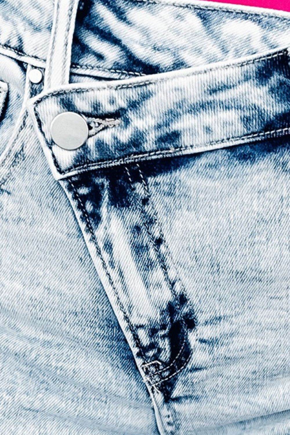 Raw Hem Buttoned Denim Shorts with Pockets - Delanoir