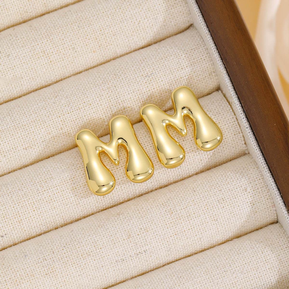 18K Gold-Plated Bubble Letter Stud Earrings - Delanoir