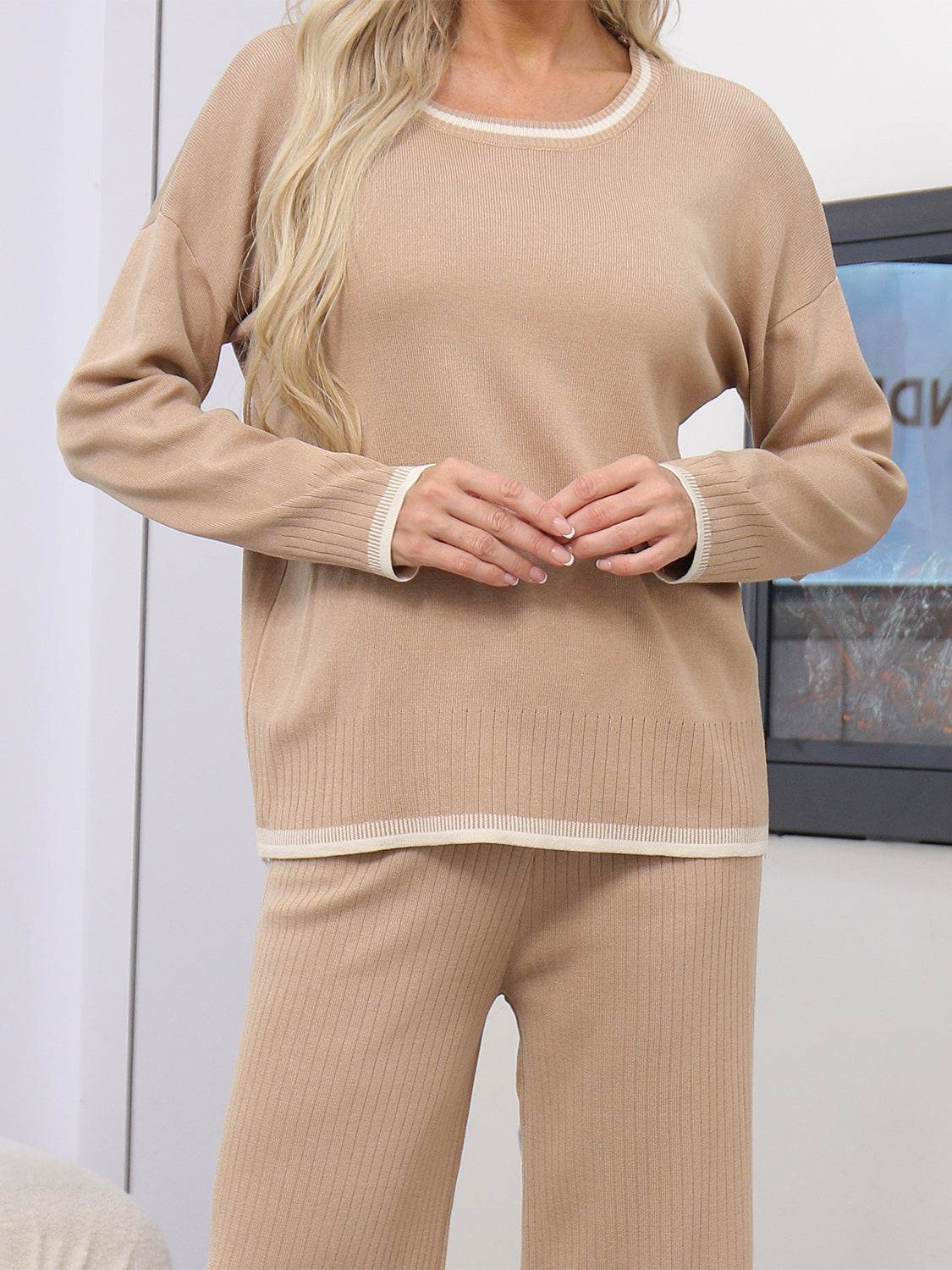 Contrast Trim Round Neck Top and Pants Sweater Set - Delanoir