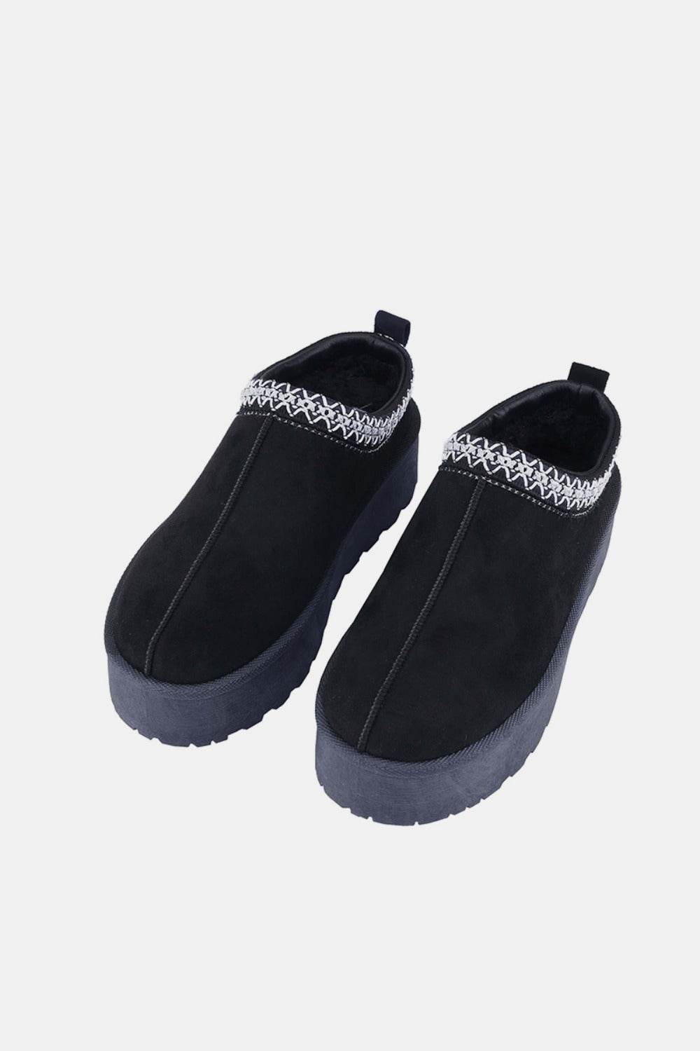 Weeboo Platform Embroidered Trim Slip-On Boots - Delanoir