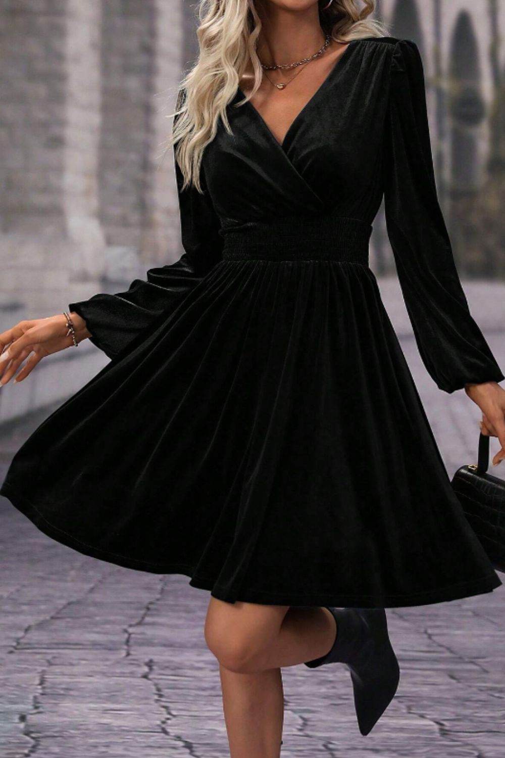 Surplice Long Sleeve Velvet Dress - Delanoir