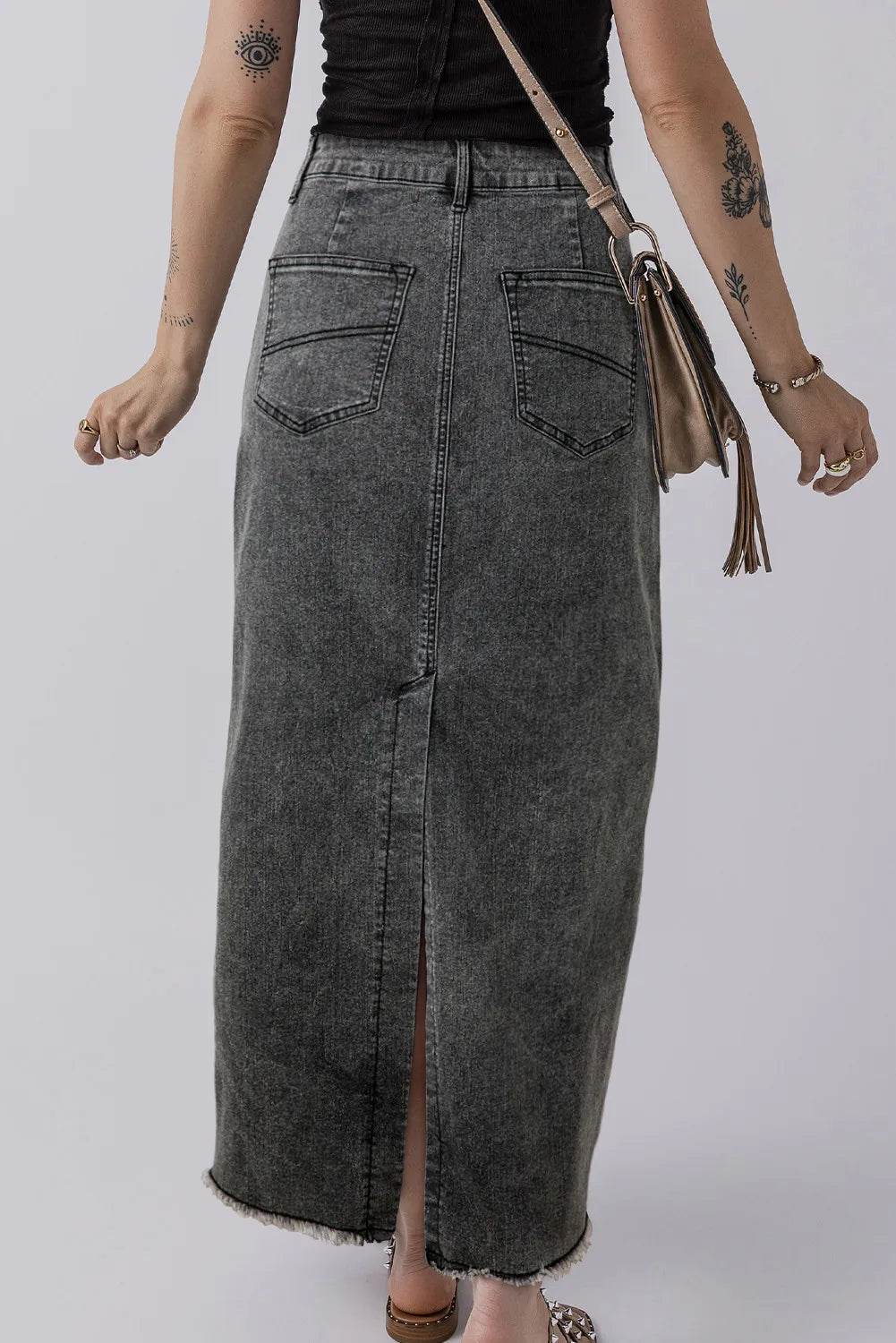 Raw Hem Midi Denim Skirt with Pockets - Delanoir