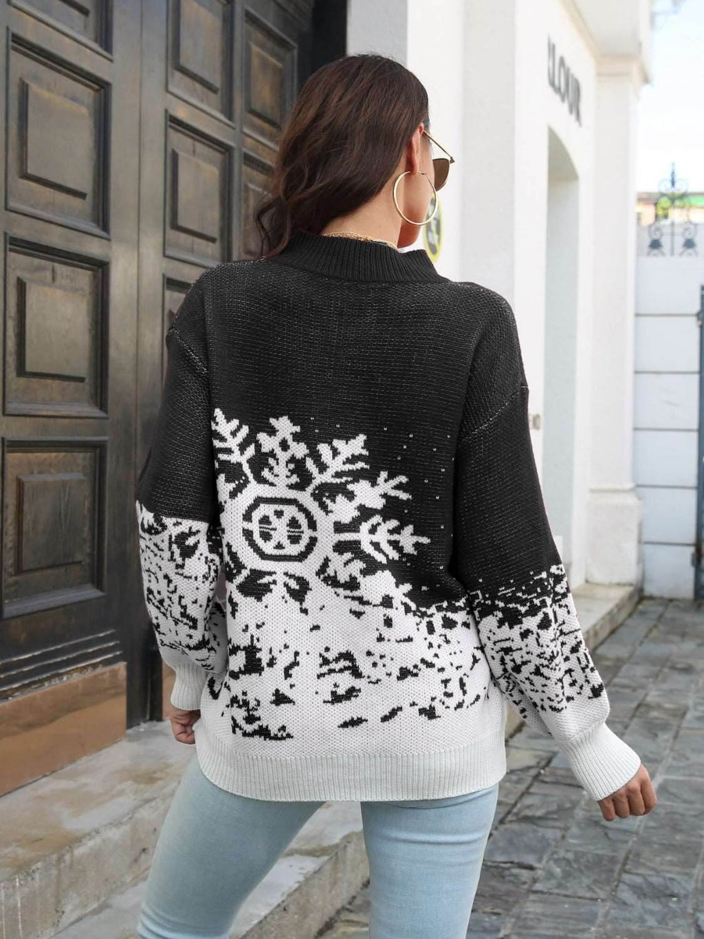 Snowflake Pattern Mock Neck Sweater - Delanoir