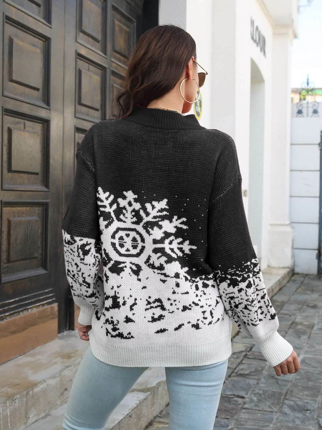 Snowflake Pattern Mock Neck Sweater - Delanoir