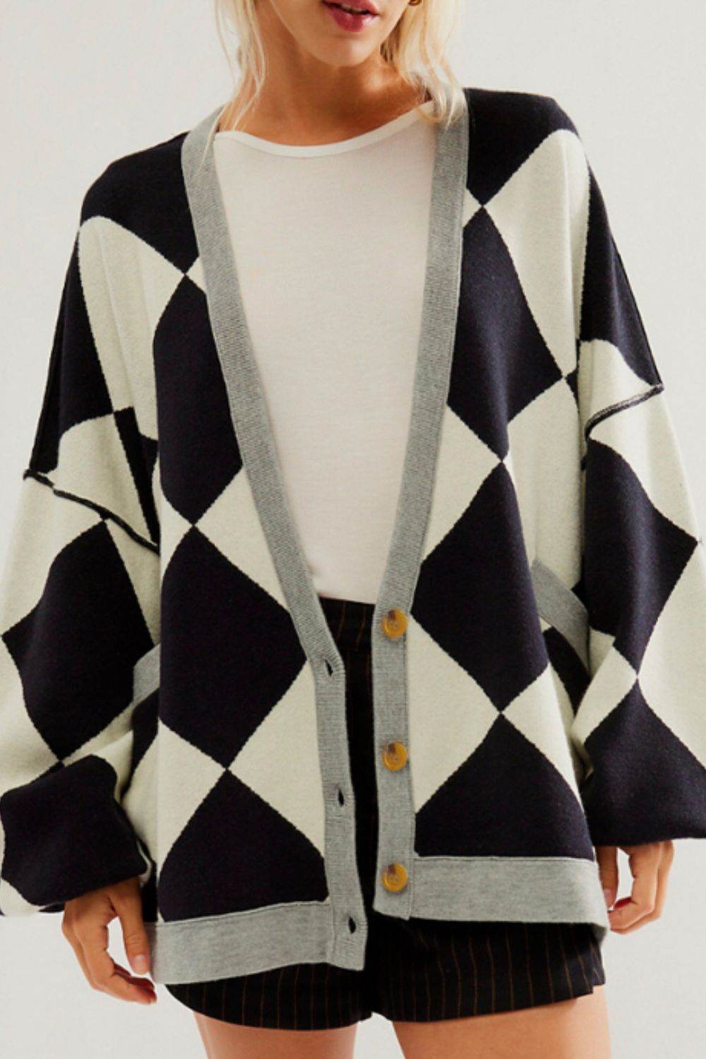 Color Block Button Down Long Sleeve Cardigan - Delanoir