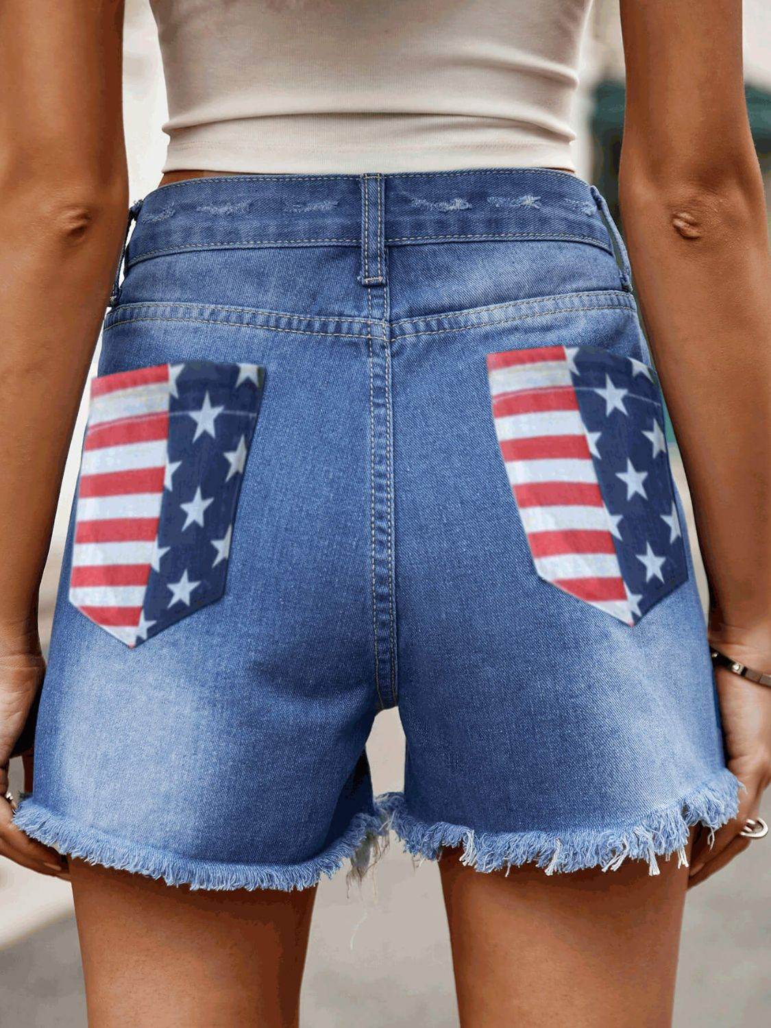 Raw Hem Denim Shorts with Pockets - Delanoir