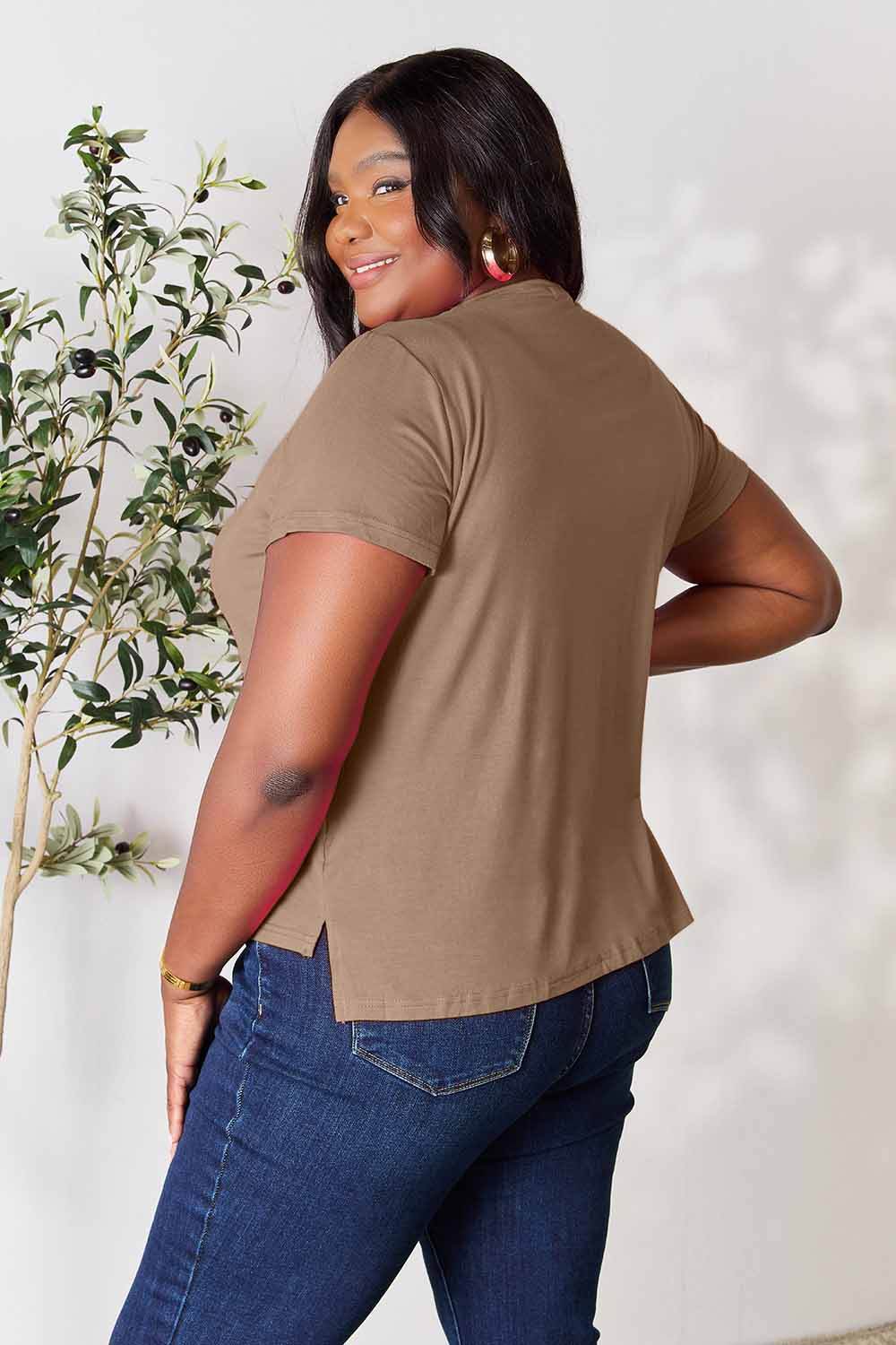 Basic Bae Full Size Round Neck Short Sleeve T-Shirt - Delanoir