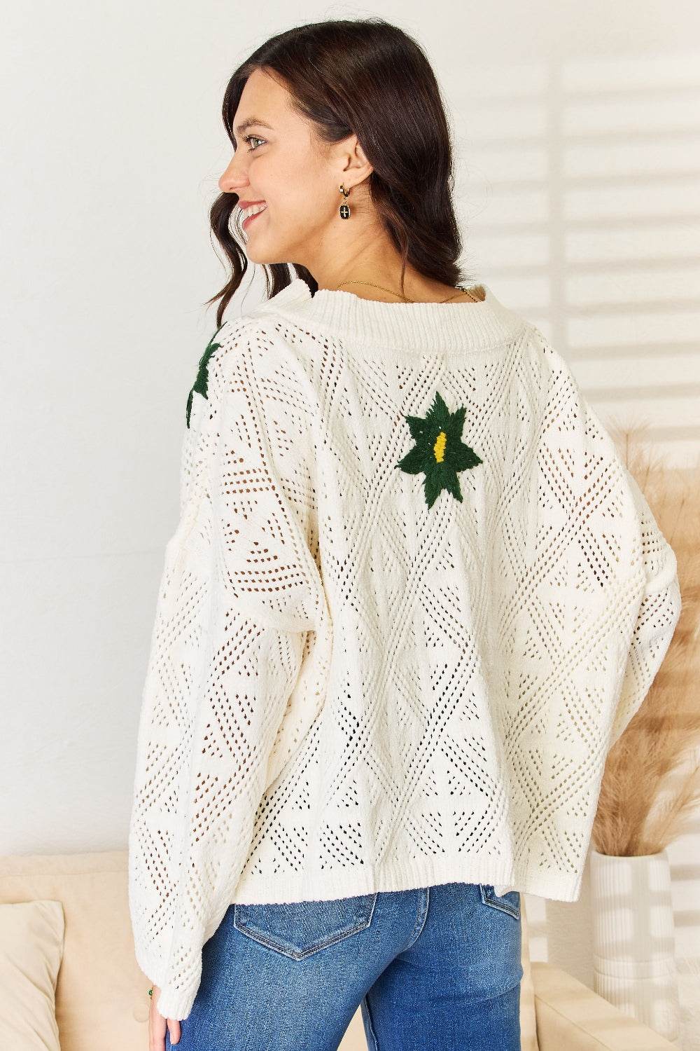 POL Floral Embroidered Pattern V-Neck Sweater - Delanoir
