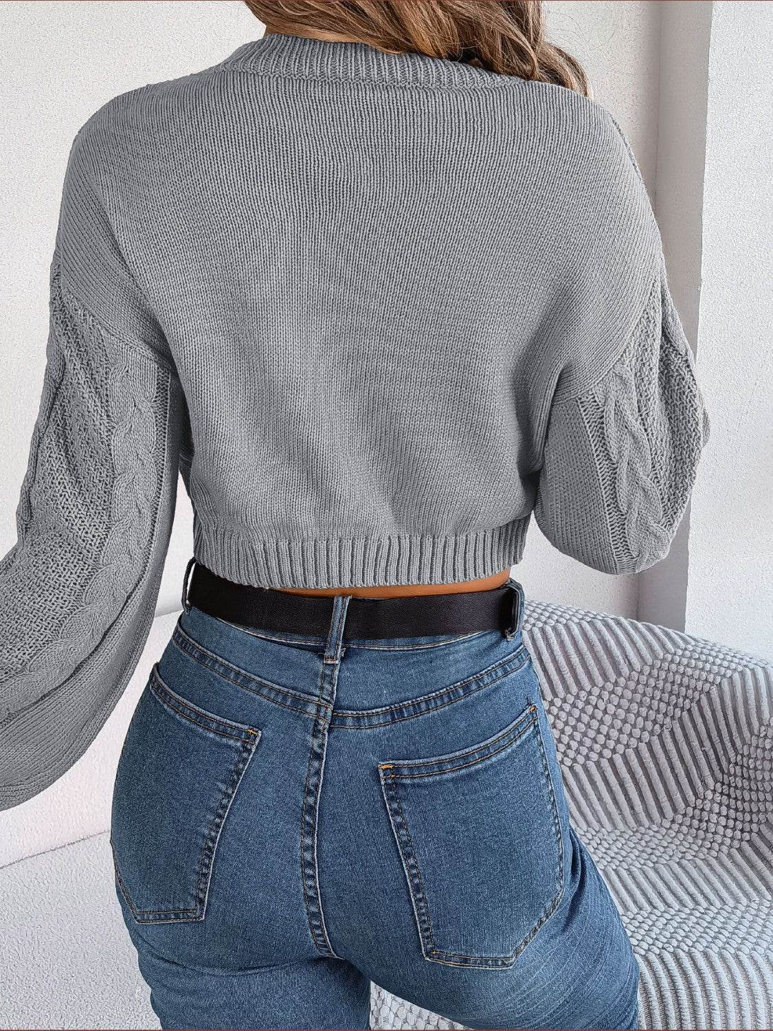 Cable-Knit Round Neck Cropped Sweater - Delanoir