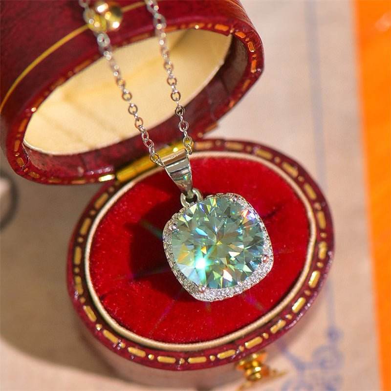 5 Carat Moissanite 925 Sterling Silver Pendant Necklace - Delanoir