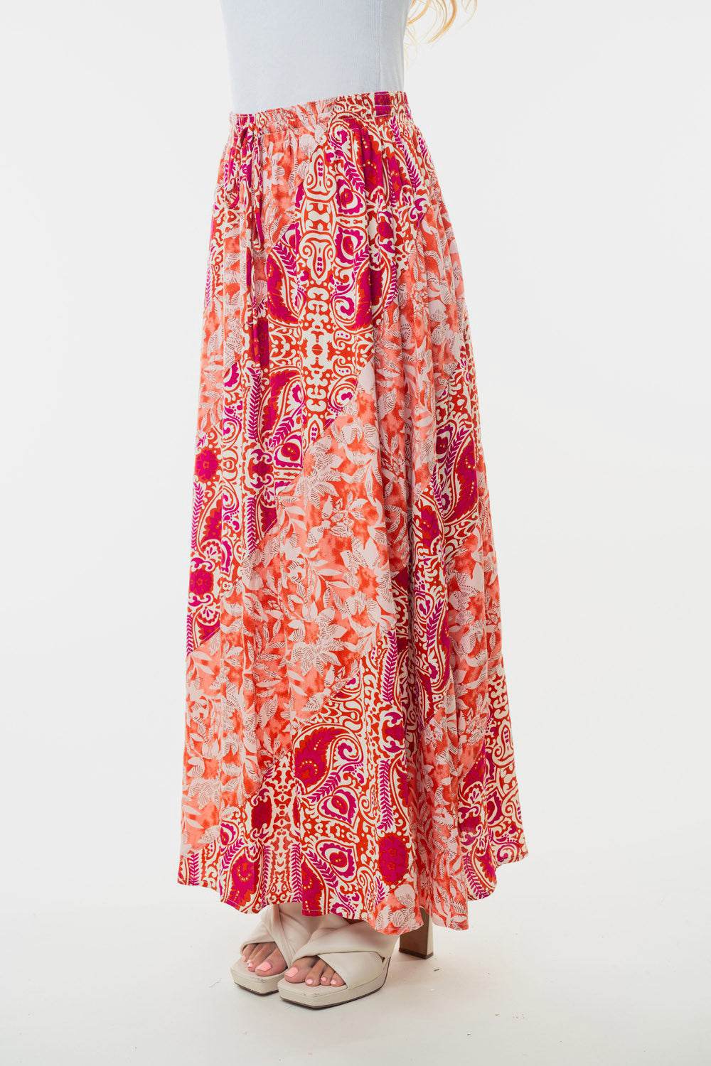 White Birch Full Size High Waisted Floral Woven Skirt - Delanoir