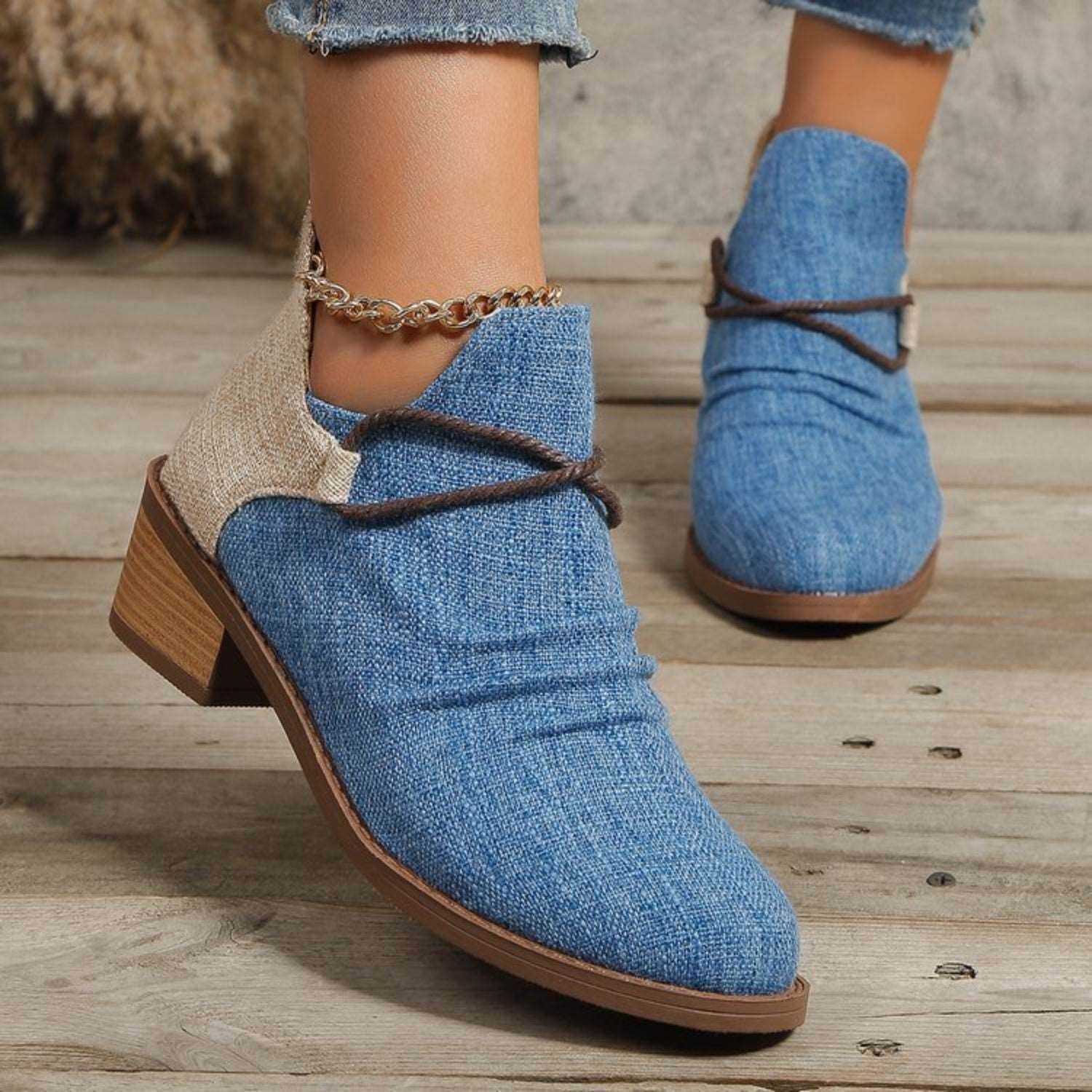 Contrast Canvas Low Heel Boots - Delanoir