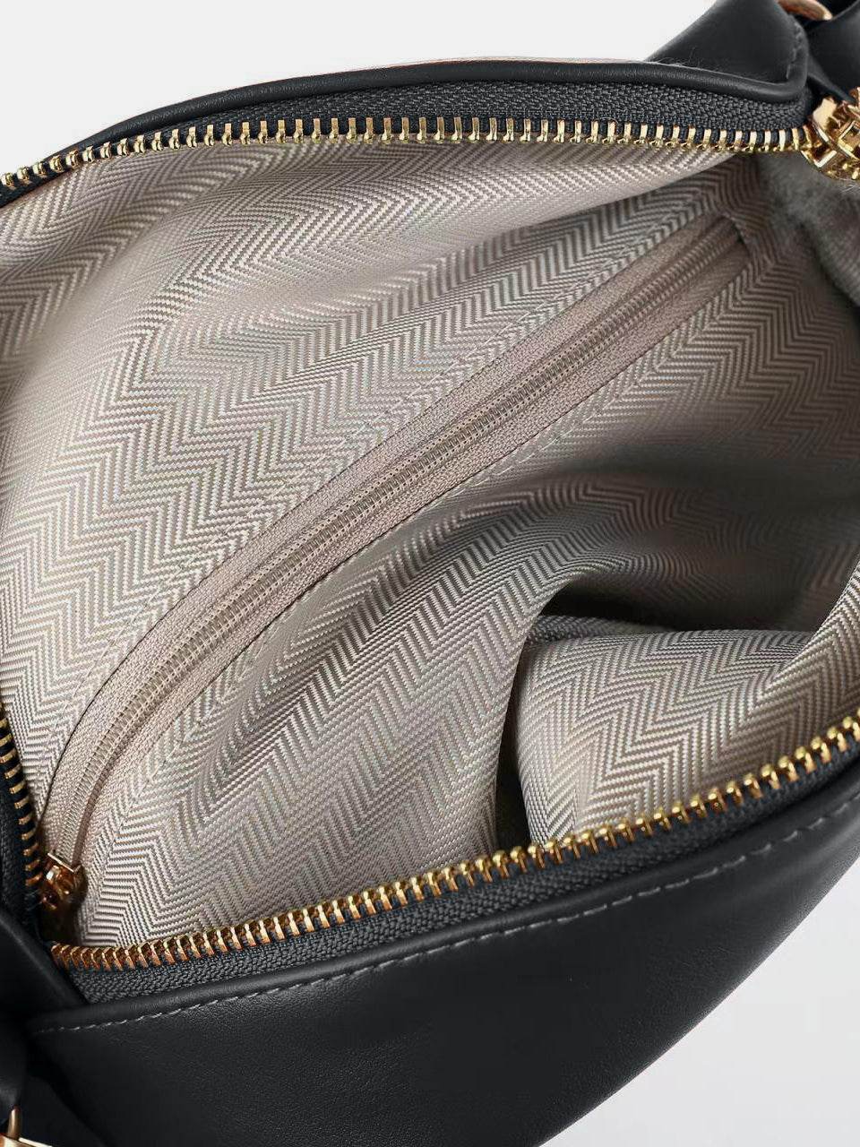PU Leather Adjustable Strap Crossbody Bag - Delanoir