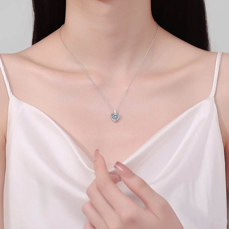 2 Carat Moissanite 925 Sterling Silver Heart Shape Necklace - Delanoir