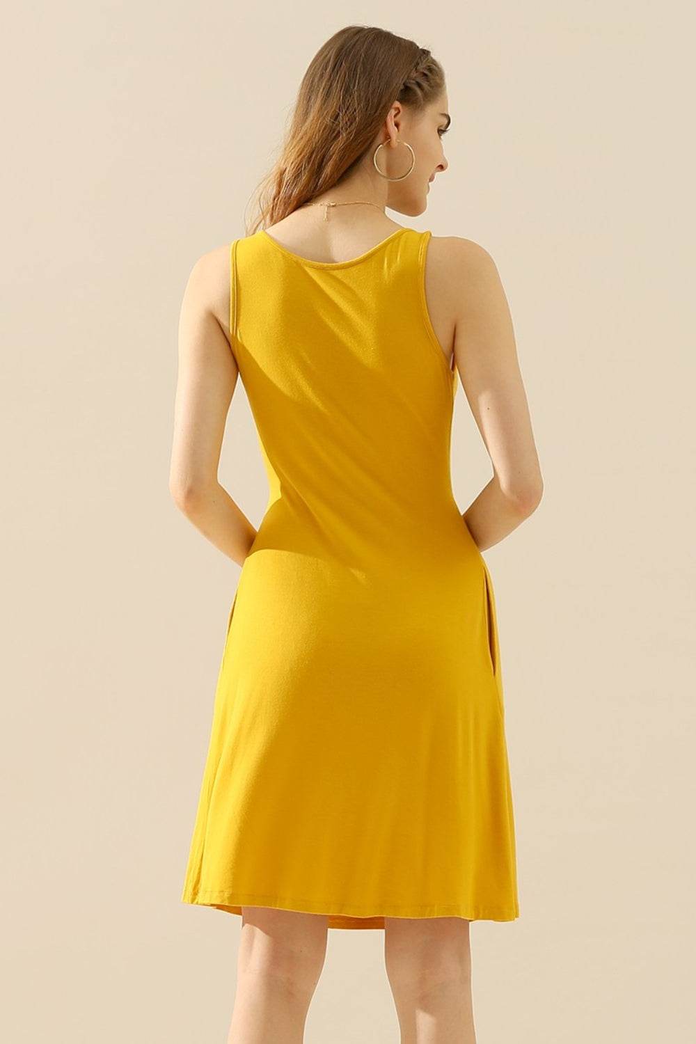Doublju Full Size Round Neck Ruched Sleeveless Dress with Pockets - Delanoir