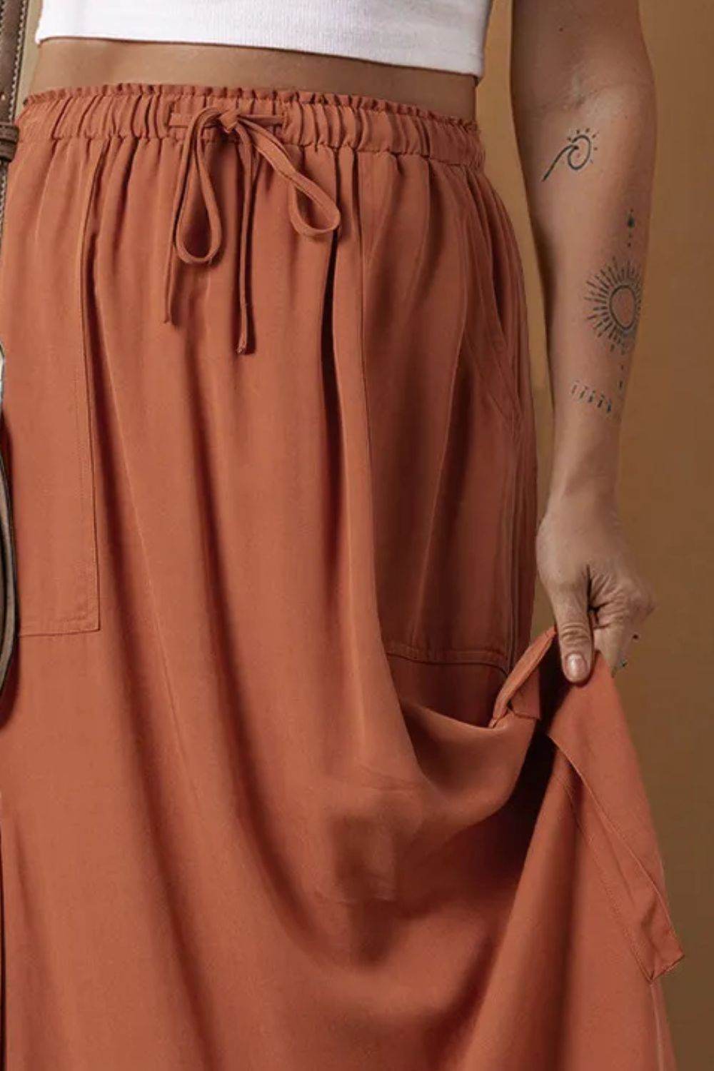 Drawstring Maxi Skirt with Pockets - Delanoir