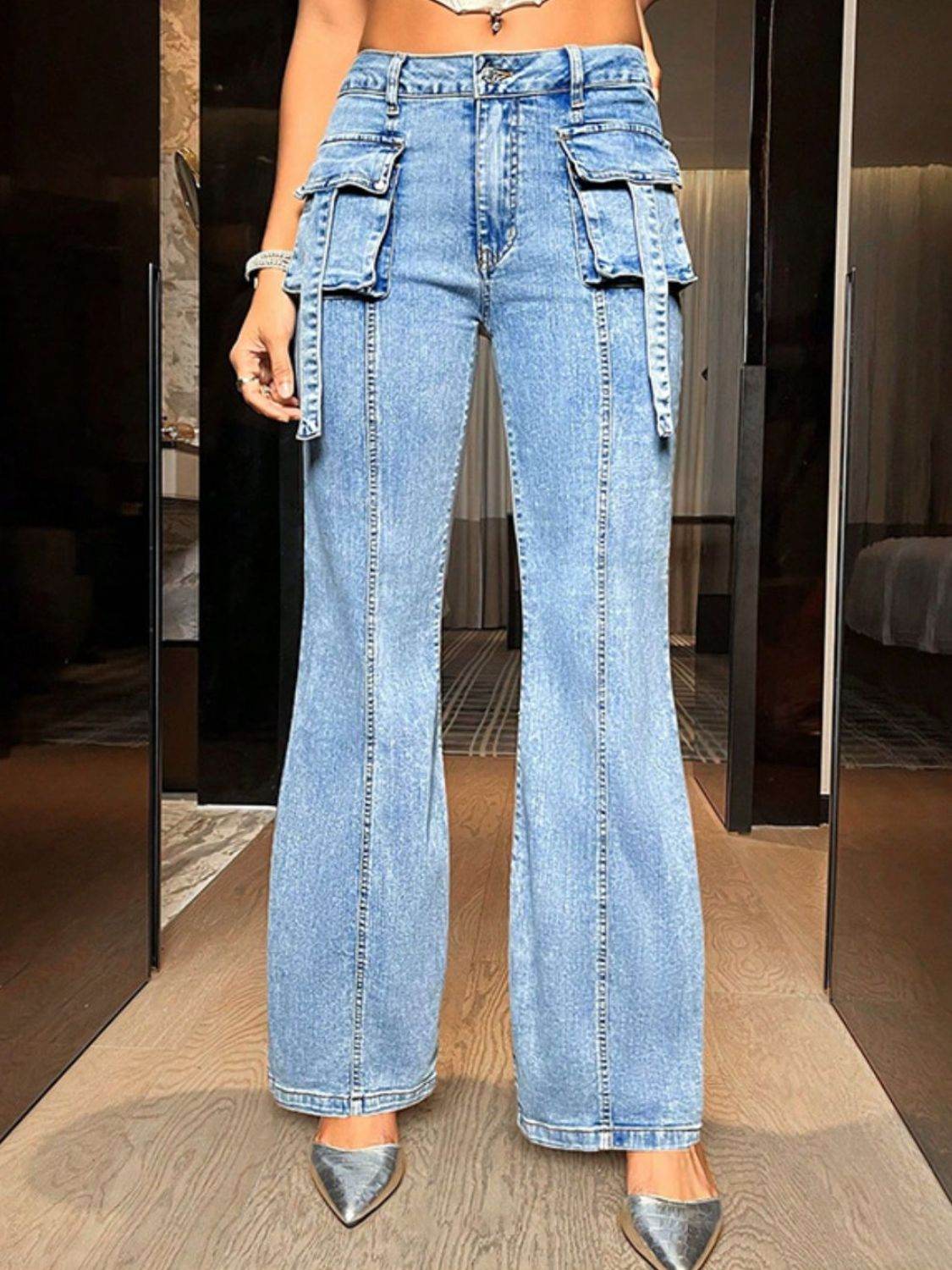 Mid Rise Straight Jeans with Cargo Pockets - Delanoir