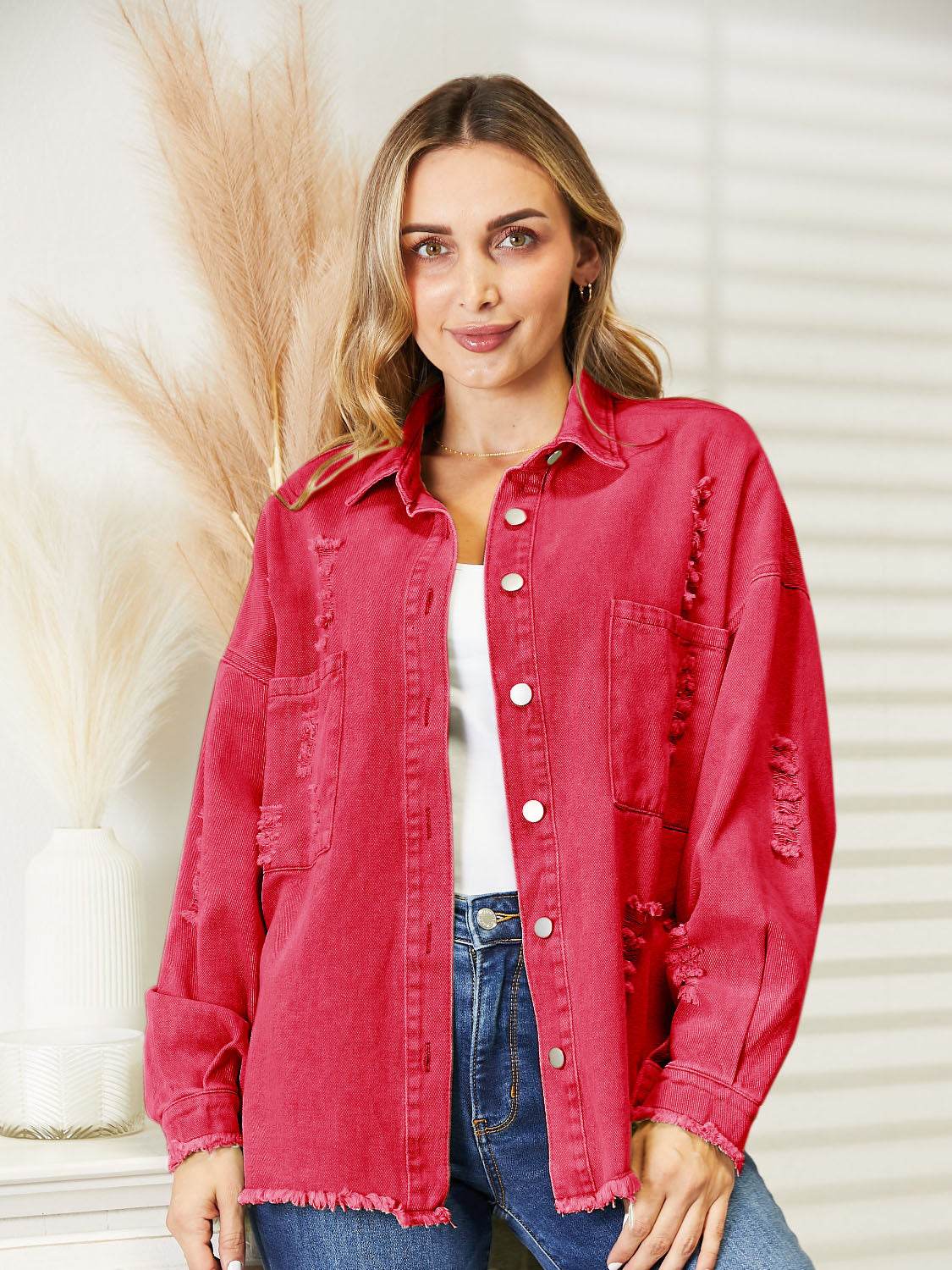 Distressed Raw Hem Denim Jacket - Delanoir