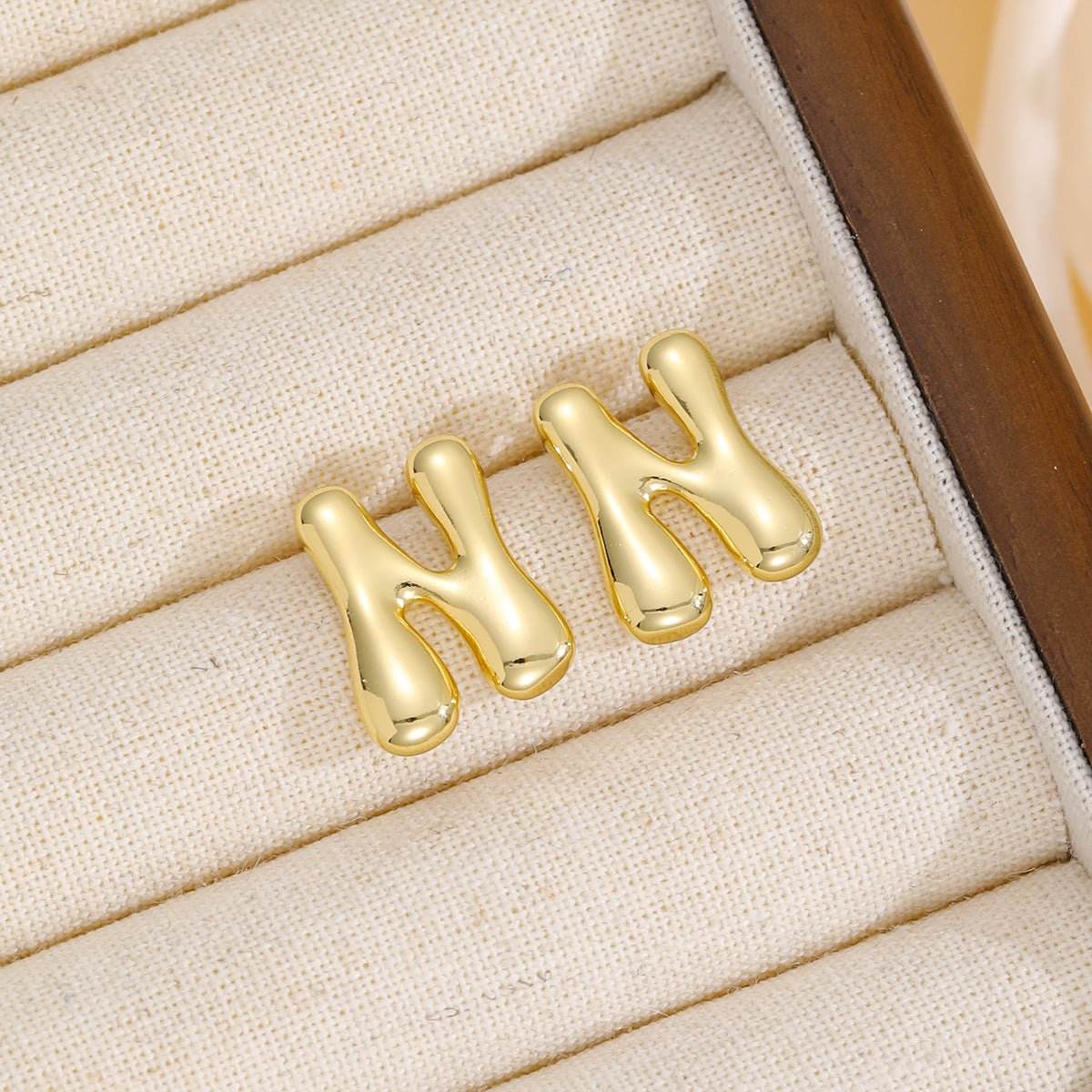 18K Gold-Plated Bubble Letter Stud Earrings - Delanoir