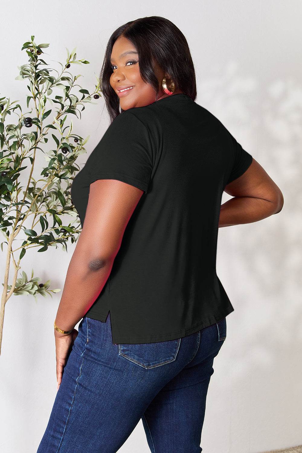 Basic Bae Full Size Round Neck Short Sleeve T-Shirt - Delanoir