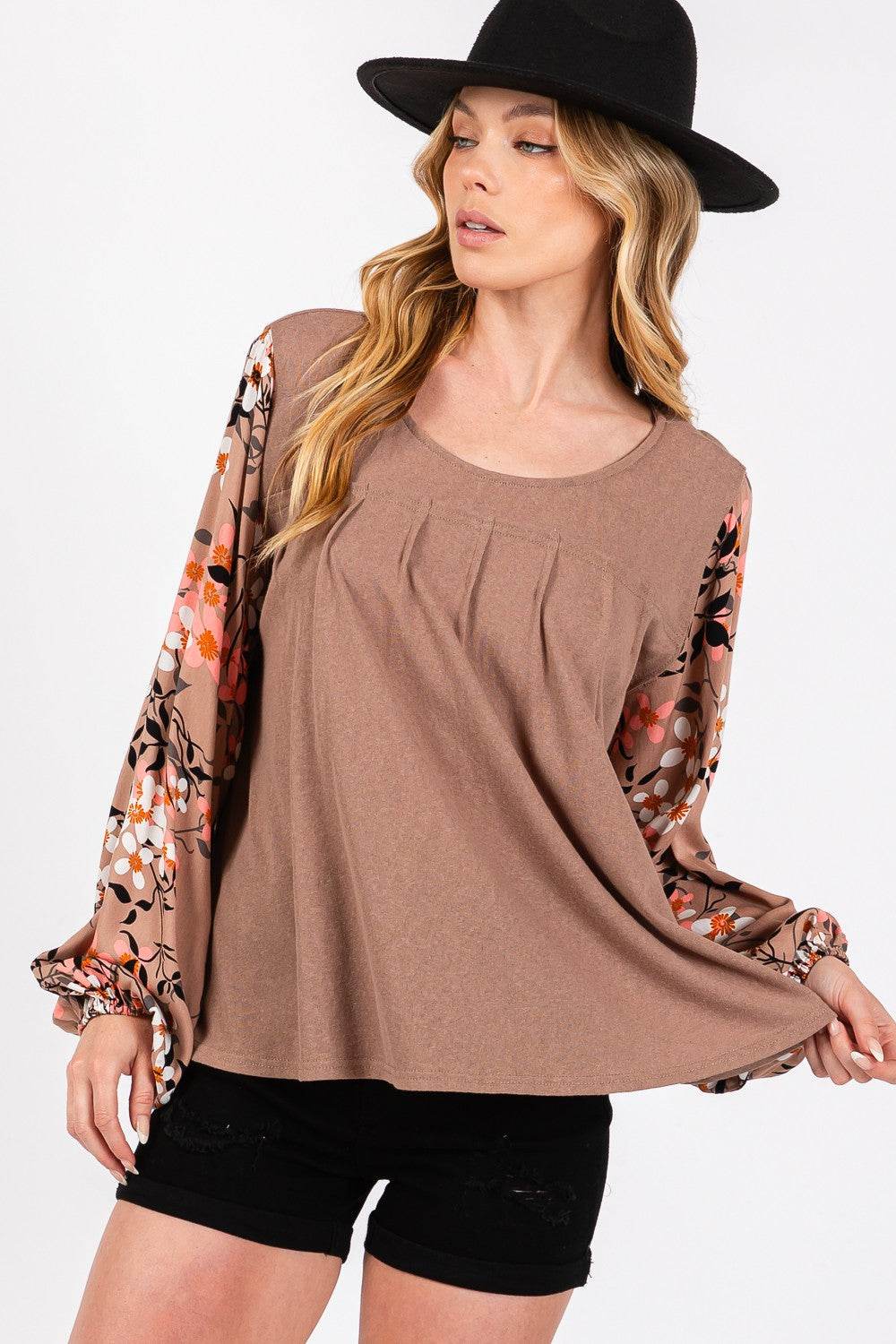 SAGE + FIG Floral Long Sleeve Front Pleated Detail Blouse - Delanoir