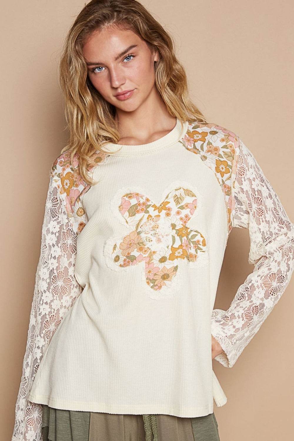 POL Flower Patch Lace Sleeve Knit Top - Delanoir