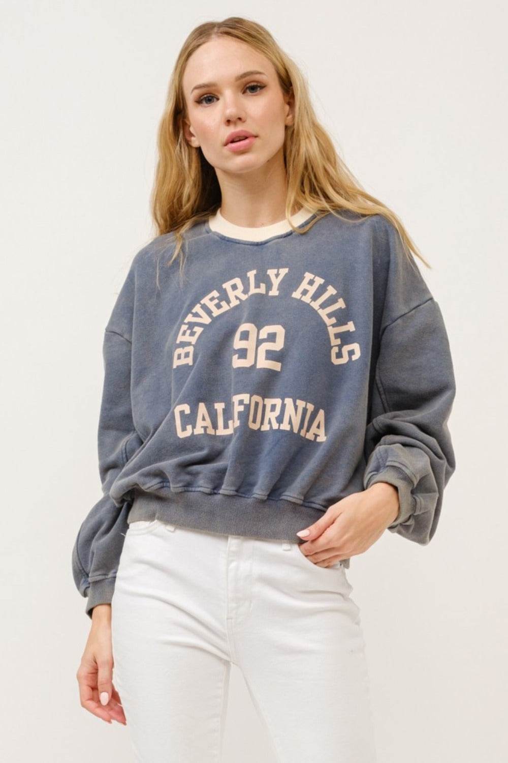 And The Why BEVERLY HILLS 92 CALIFORNIA Contrast Crop Sweatshirt - Delanoir