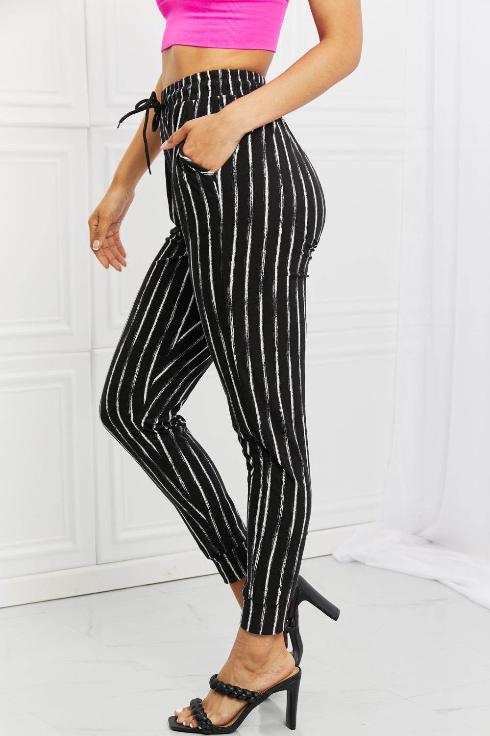 Leggings Depot Stay In Full Size Joggers - Delanoir
