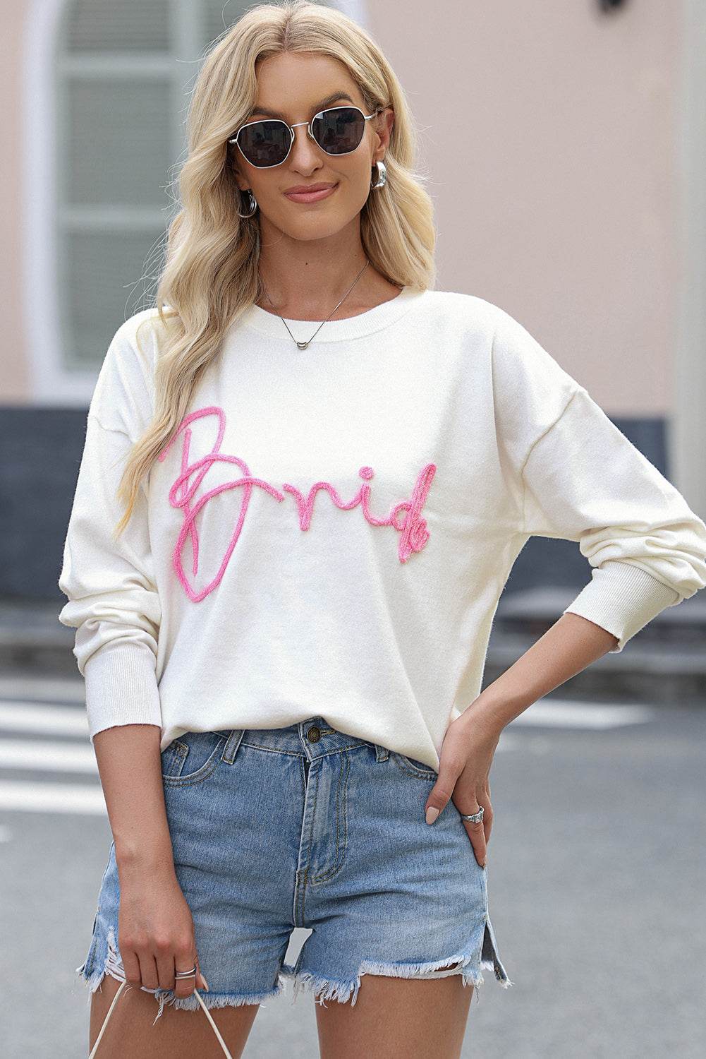 Letter Graphic Round Neck Sweater - Delanoir