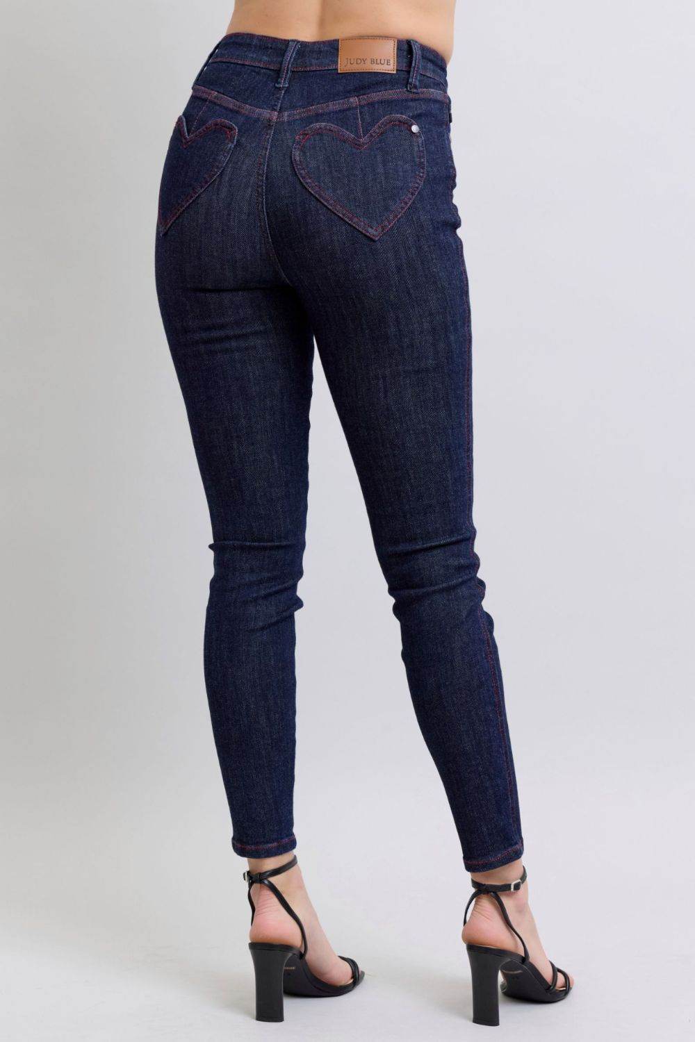 Judy Blue Full Size Heart Shaped Back Pockets Skinny Jeans - Delanoir