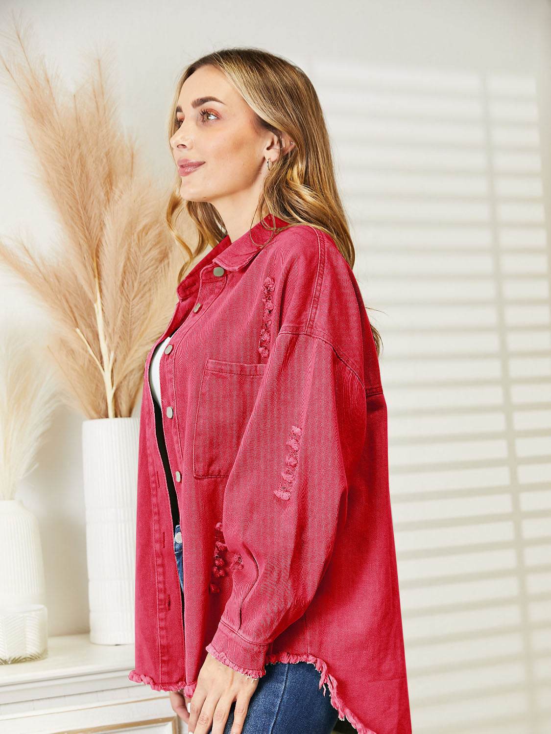 Distressed Raw Hem Denim Jacket - Delanoir