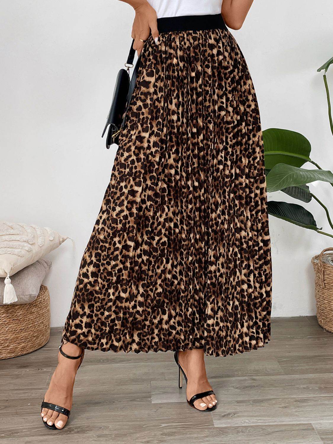 Perfee Pleated Leopard Maxi Skirt - Delanoir