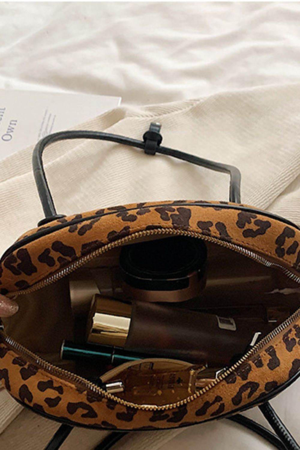Leopard Suede Medium Shoulder Bag - Delanoir