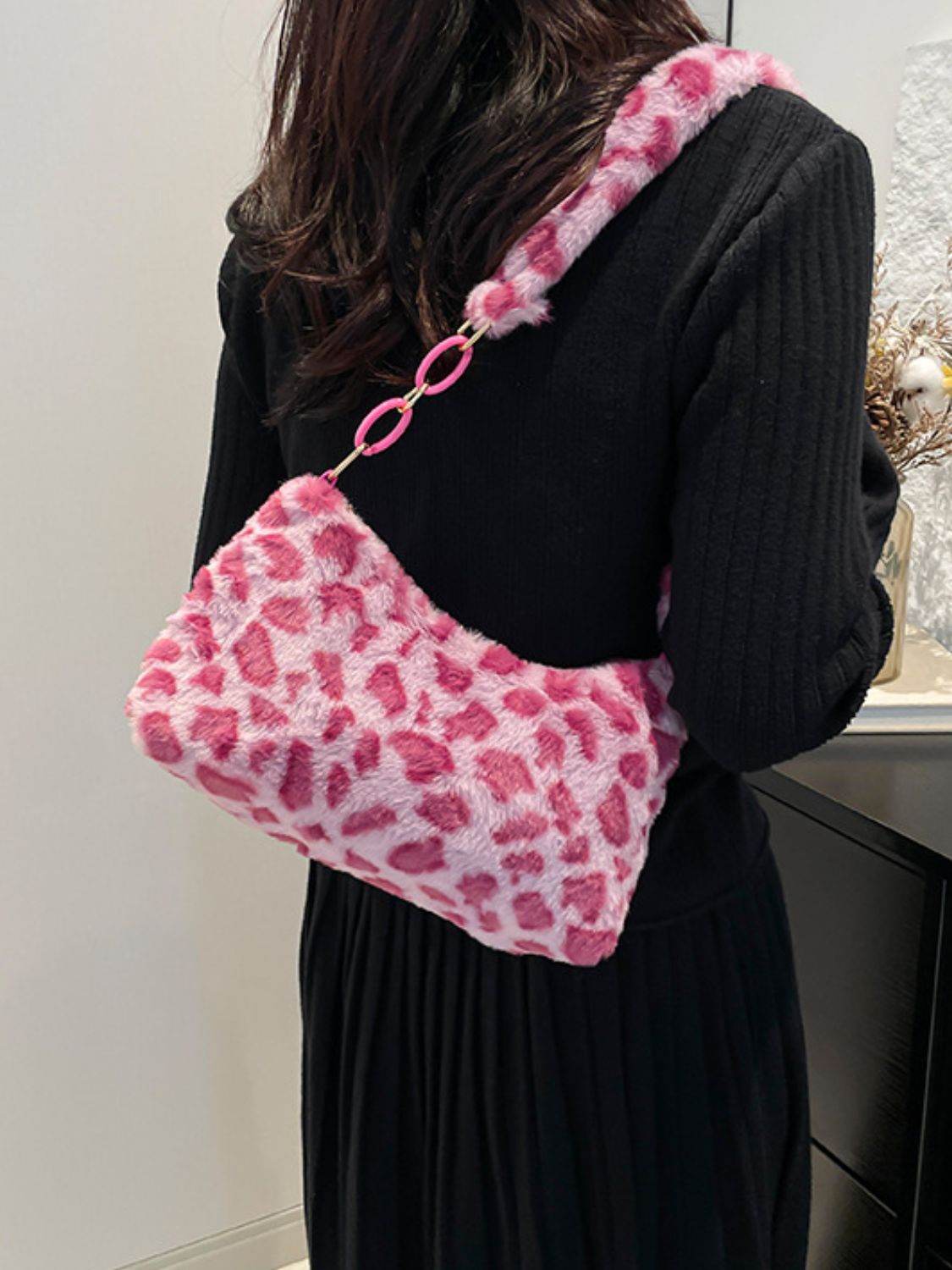 Leopard Fluff Shoulder Bag - Delanoir