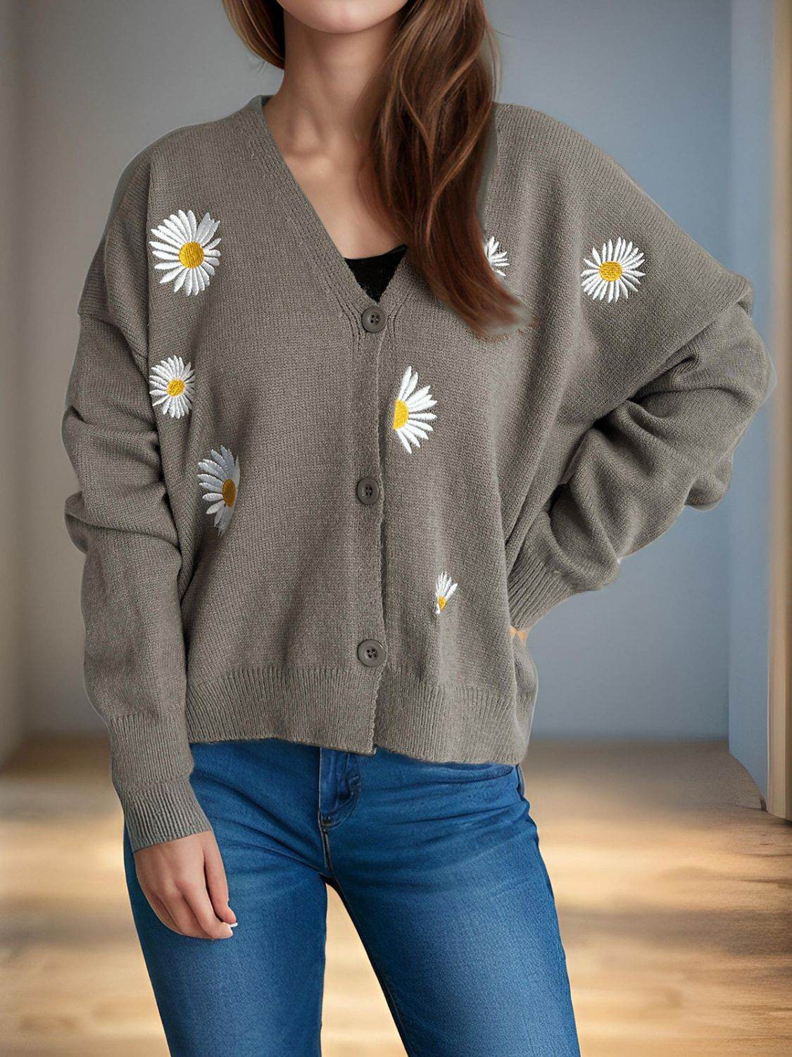 Daisy Button Up V-Neck Cardigan - Delanoir