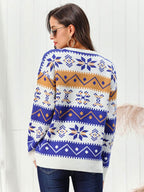 Snowflake Pattern Round Neck Sweater - Delanoir