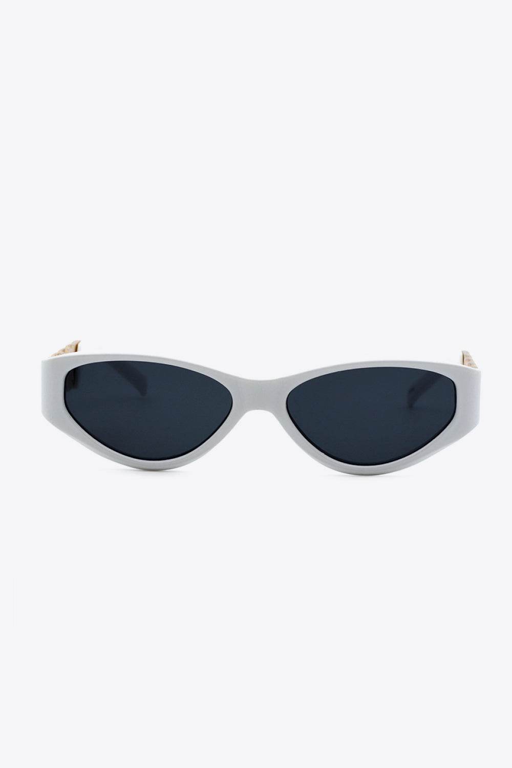 Chain Detail Temple Cat Eye Sunglasses - Delanoir