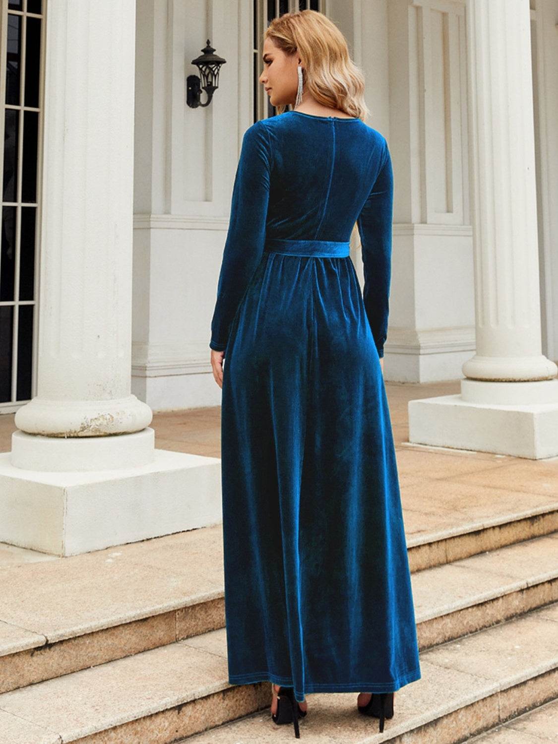 Tie Front Round Neck Long Sleeve Maxi Dress - Delanoir