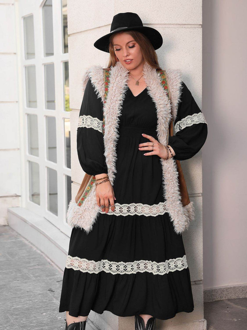 Plus Size Lace Detail V-Neck Long Sleeve Midi Dress - Delanoir