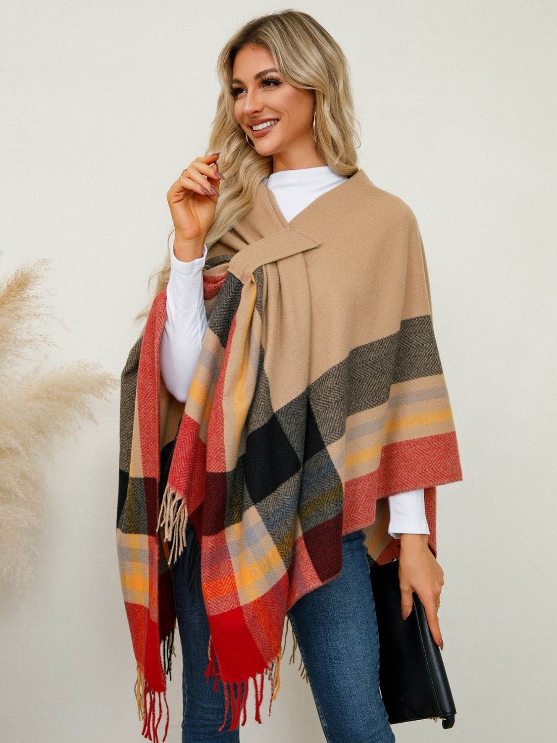Fringe Contrast Plaid Poncho - Delanoir