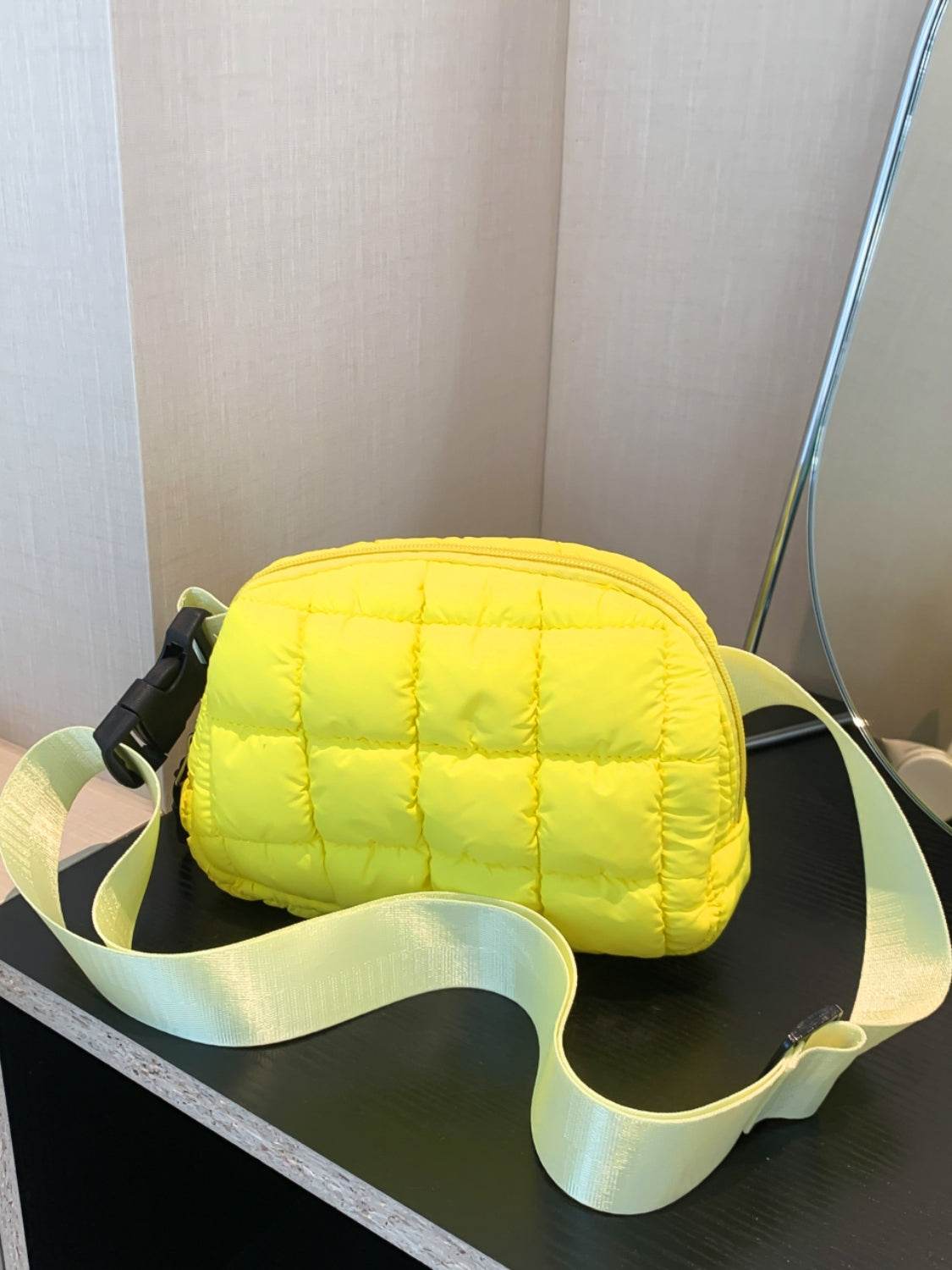 Bubble Texture Adjustable Strap Crossbody Bag - Delanoir