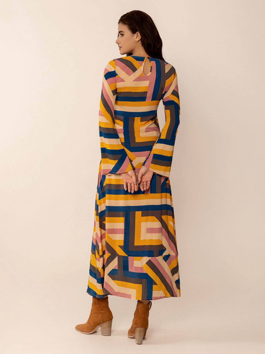 Contrast Round Neck Flare Sleeve Midi Dress - Delanoir