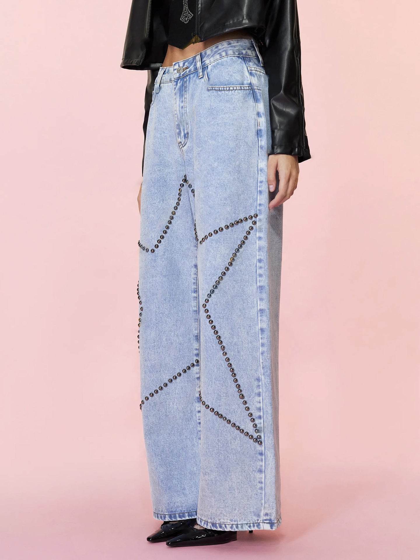 Studded Star Straight Jeans with Pockets - Delanoir